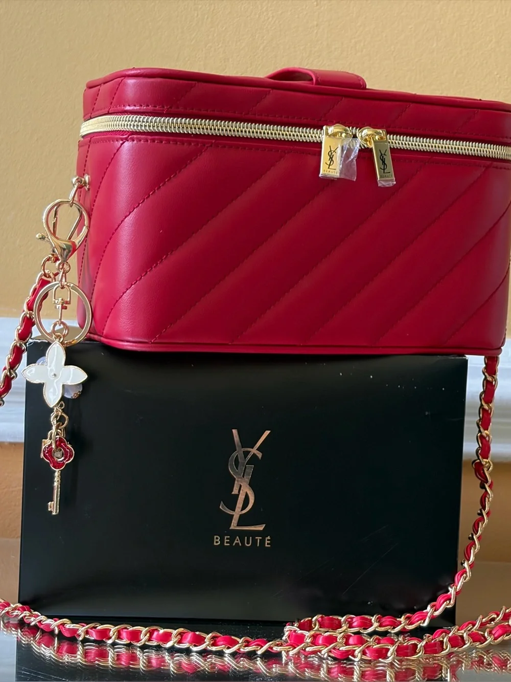 Yves Saint Laurent vanity case/crossbody bag - Picture 4 of 13